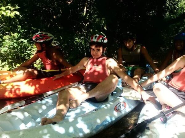 Kayak en Rio Ajuntament de Sant Gregori · Ajuntament de Sant Gregori · info@caiacinatura.com